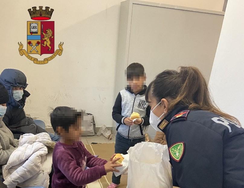 Immagine per Donne e bambini stremati dalla rotta balcanica, scoperti 13 migranti a Gorizia